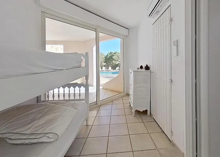 Lorinadu Vue A 800m A Pied Zonza