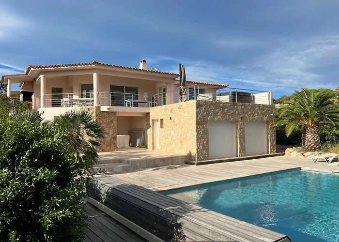 Lorinadu Vue A 800m A Pied Vila *